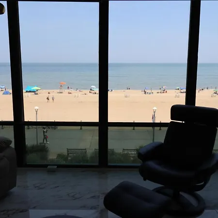 Beach Luxury Oceanfront Virginia Beach Exterior foto