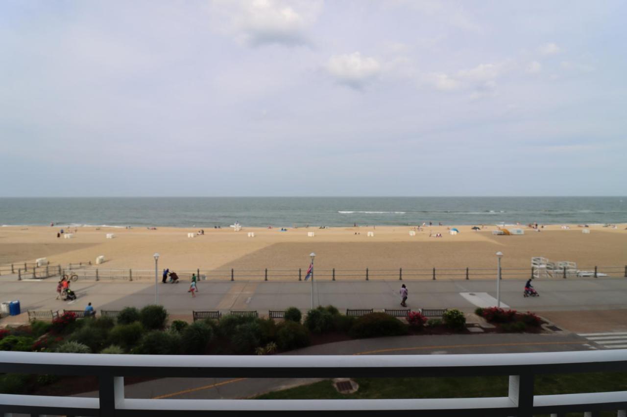 Luxury Oceanfront Apartment *