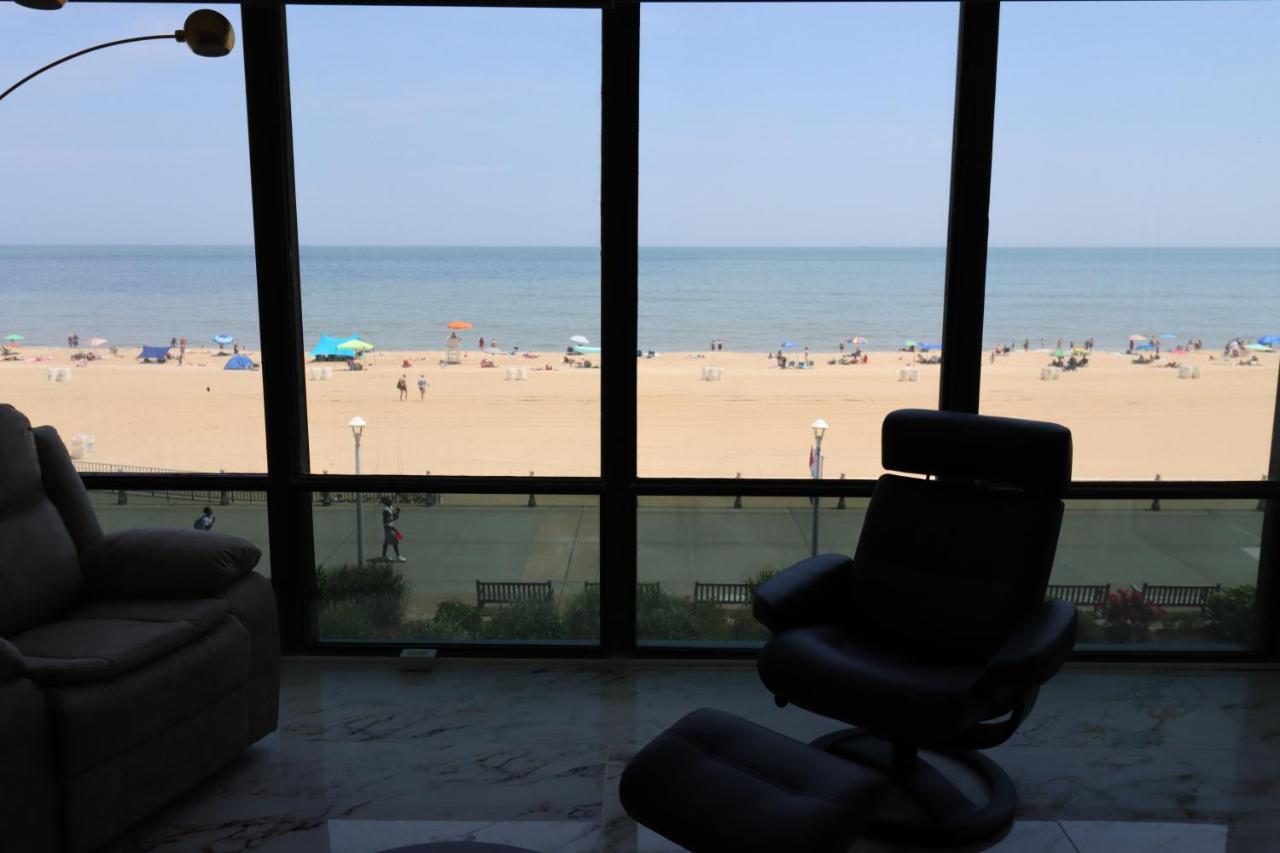 Luxury Oceanfront * Virginia Beach