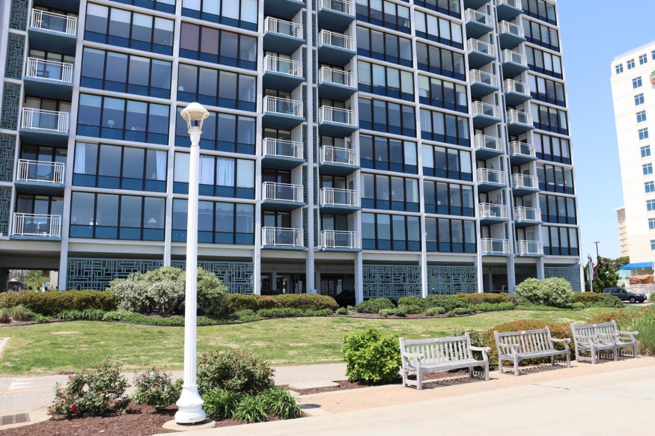 Luxury Oceanfront Apartment Virginia Beach