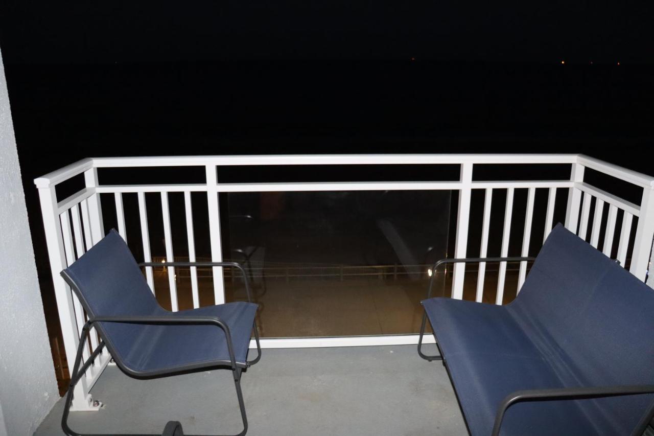 Apartment Luxury Oceanfront Virginia Beach